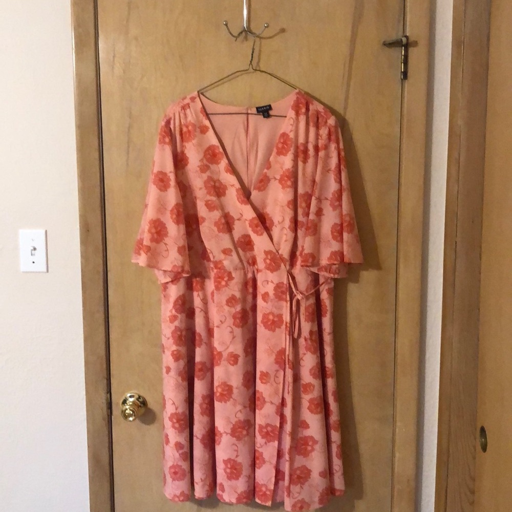 Torrid Dress size 22 fun summer dress